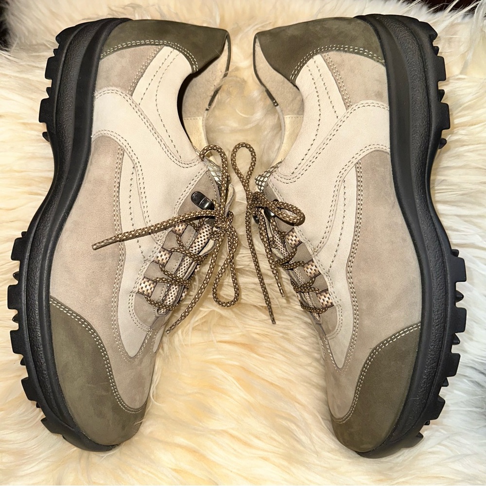 Orthopedic Hiking shoes. Women’s wide shoes 10w